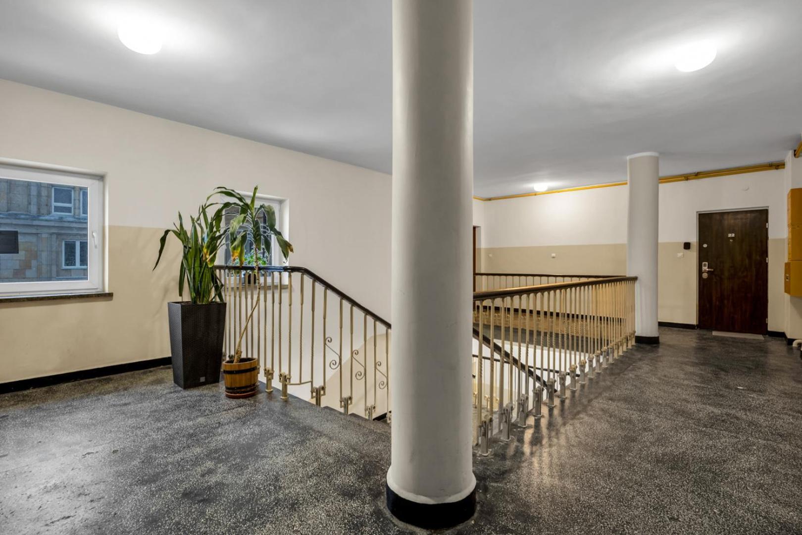 Metro Politechnika 3-Bedroom Apartment Warszawa Exteriör bild