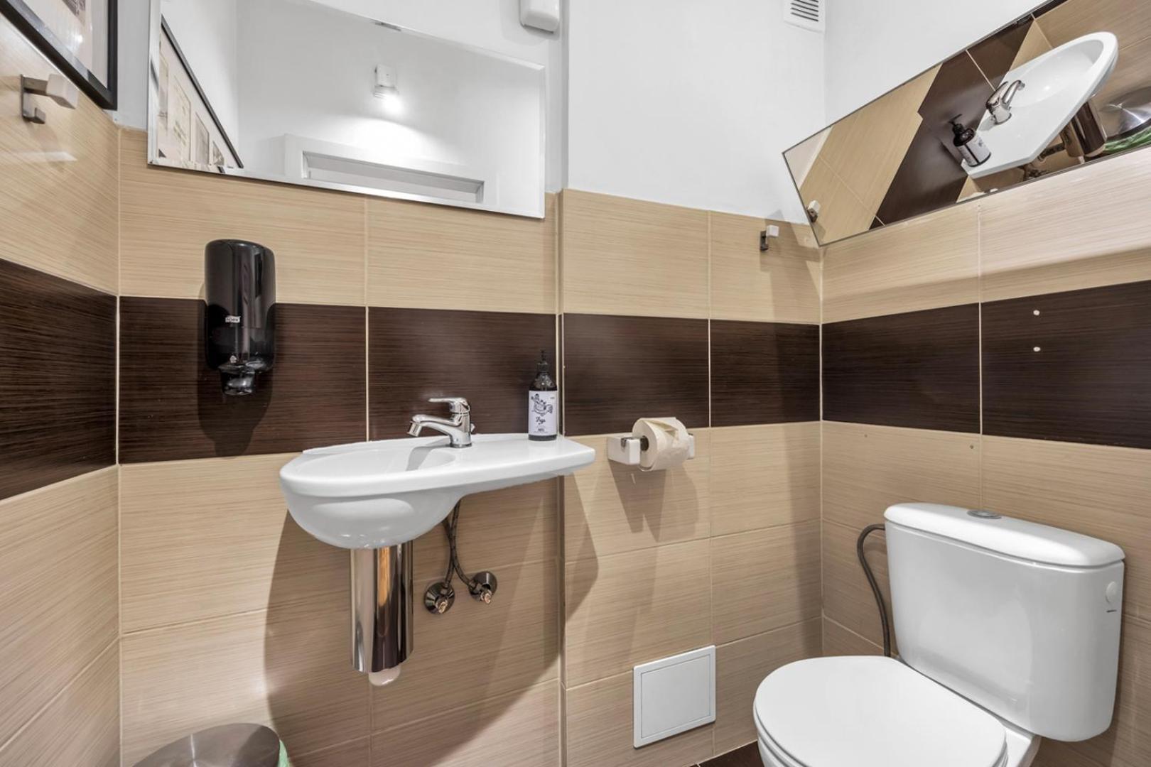 Metro Politechnika 3-Bedroom Apartment Warszawa Exteriör bild