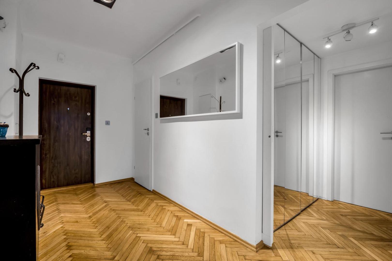 Metro Politechnika 3-Bedroom Apartment Warszawa Exteriör bild